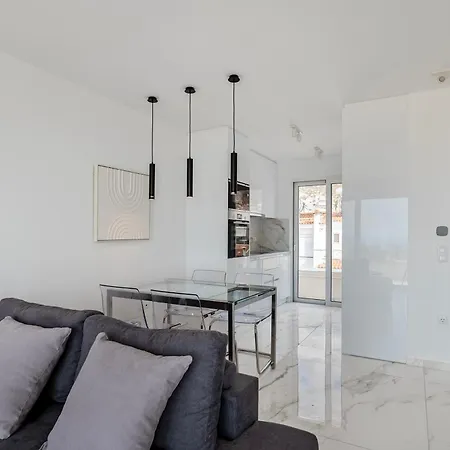 Dream View Maisonette Glyfada With Jacuzzi Apartamento