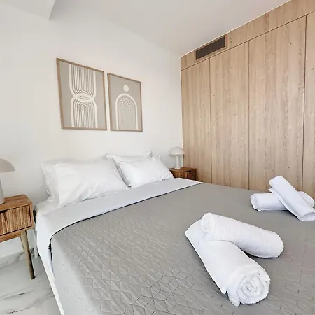 Dream View Maisonette Glyfada With Jacuzzi
